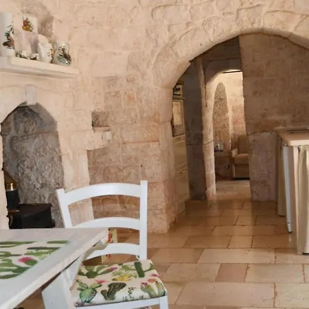 Trullo Bosco Libero - *